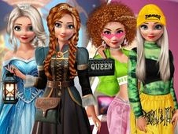 Princesses Royal vs Star Dress Up Game